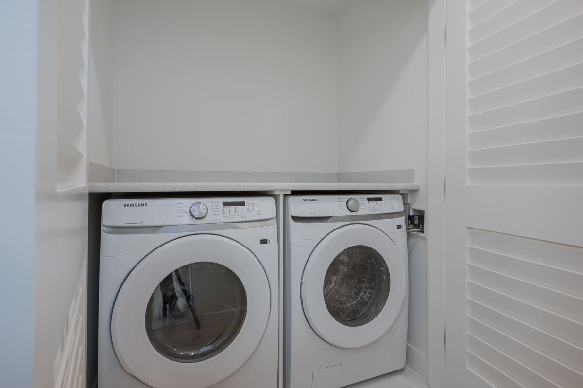 Hallway Photo of 404 19885 76 Avenue, Langley, BC