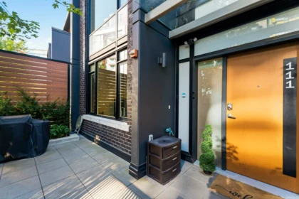 111 8761 University Crescent, Burnaby, BC, Burnaby — Townhouse for sale