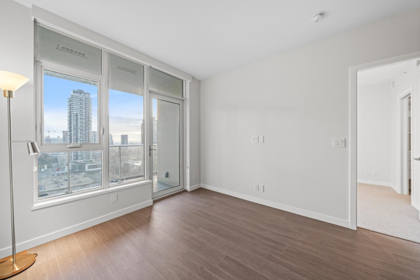 1410 2186 Gilmore Avenue, Burnaby, BC, Burnaby — Apartment/Condo for sale