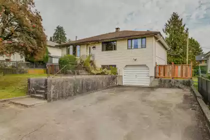 Garage Interior Photo of 4638 Royal Oak Avenue, Burnaby, BC