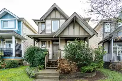 18592 67 Avenue, Surrey, BC, Surrey — Single Family Residence for sale
