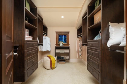 Powder Room Photo of 2673 Finch Hill, West Vancouver, BC