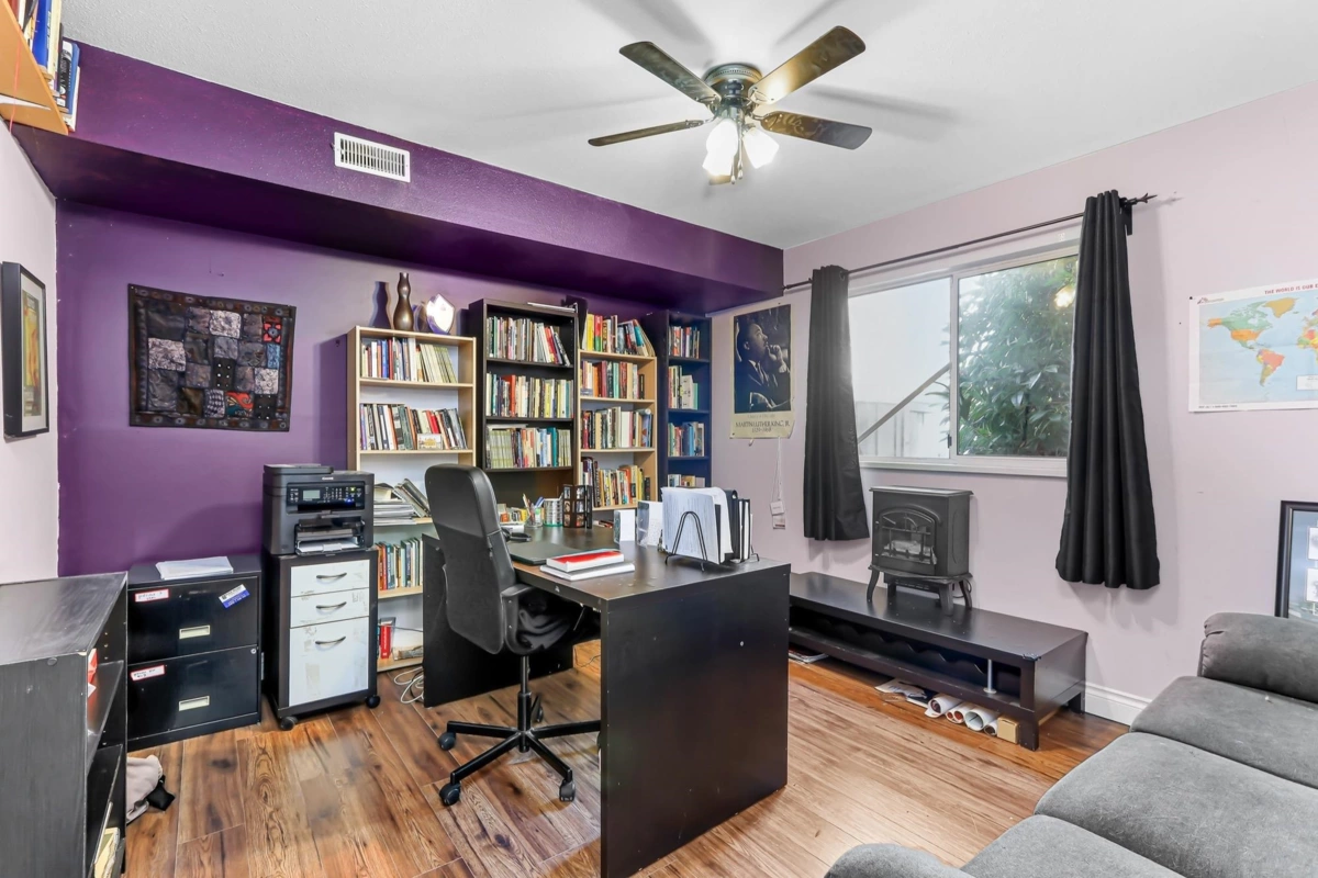 Laundry Room Photo of 1 13925 70 Avenue, Surrey, BC