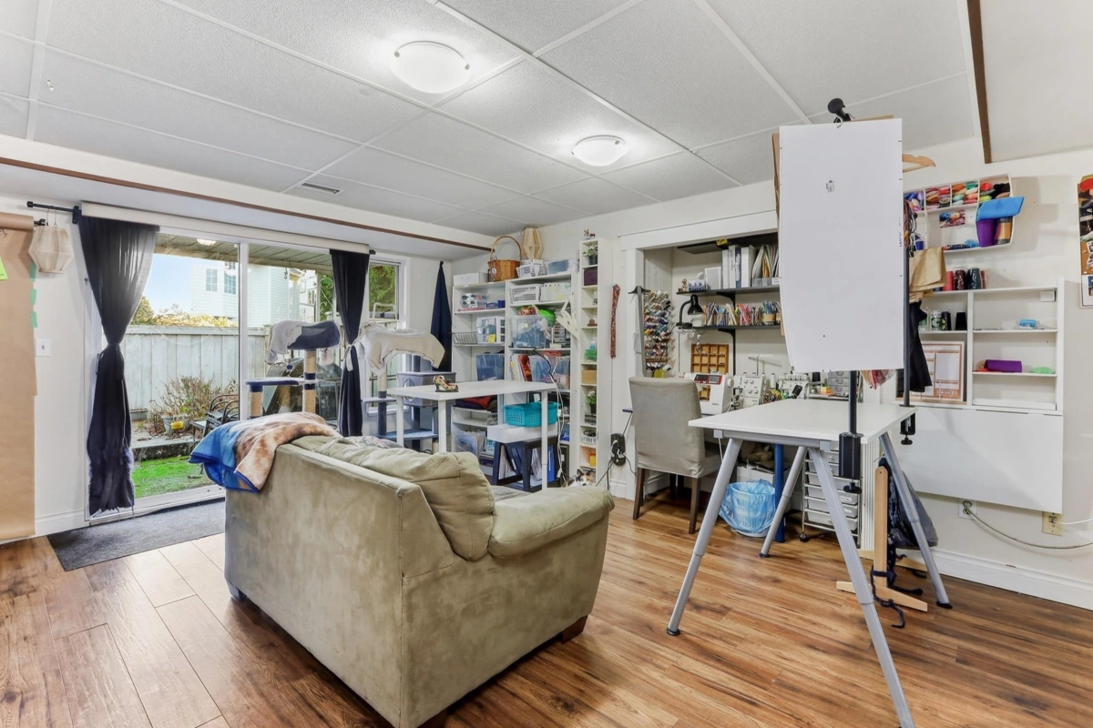 Loft / Bonus Room Photo of 1 13925 70 Avenue, Surrey, BC