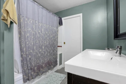 Bedroom 3 Photo of 1 13925 70 Avenue, Surrey, BC