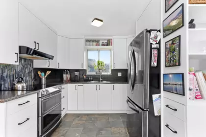 Primary Bedroom Photo of 1 13925 70 Avenue, Surrey, BC