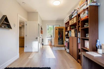 Hallway Photo of 25928 128 Avenue, Maple Ridge, BC