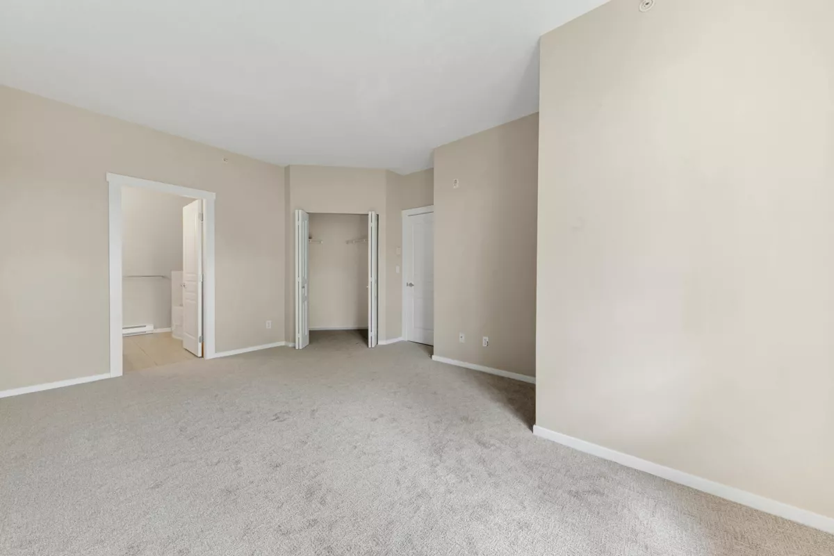 Walk-In Closet Photo of 414 9339 University Crescent, Burnaby, BC