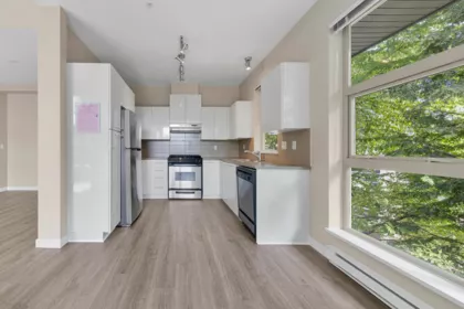 414 9339 University Crescent, Burnaby, BC