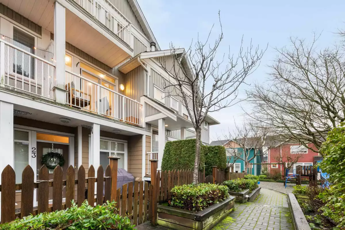 Exterior Front Photo of 24 6300 London Road, Richmond, BC