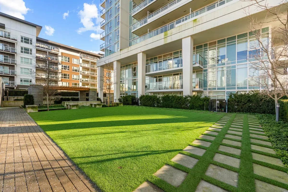 Aerial View of 907 525 Foster Avenue, Coquitlam, BC
