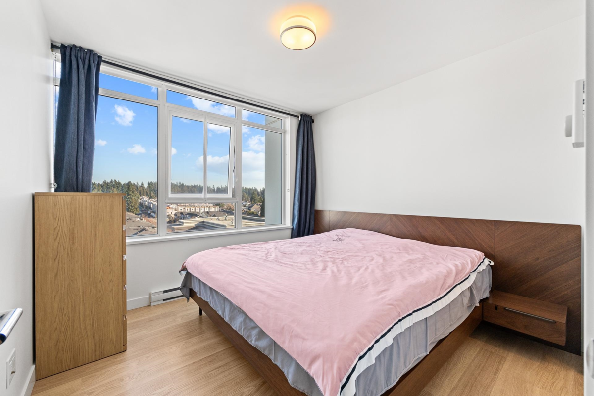 Bedroom 4 Photo of 907 525 Foster Avenue, Coquitlam, BC