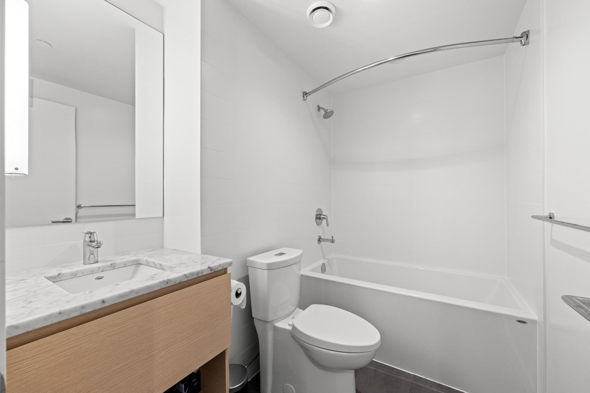 Loft / Bonus Room Photo of 907 525 Foster Avenue, Coquitlam, BC