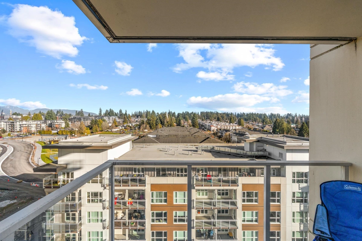 Mudroom Photo of 907 525 Foster Avenue, Coquitlam, BC