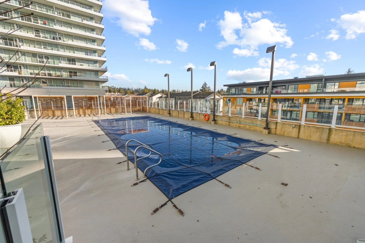 Swimming Pool Photo of 907 525 Foster Avenue, Coquitlam, BC