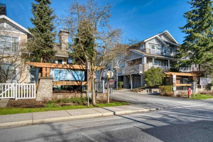 205 20033 70 Avenue, Langley, BC, Langley — Townhouse for sale
