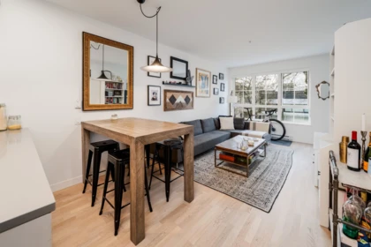 210 2468 Bayswater Street, Vancouver, BC, Vancouver — Apartment/Condo for sale