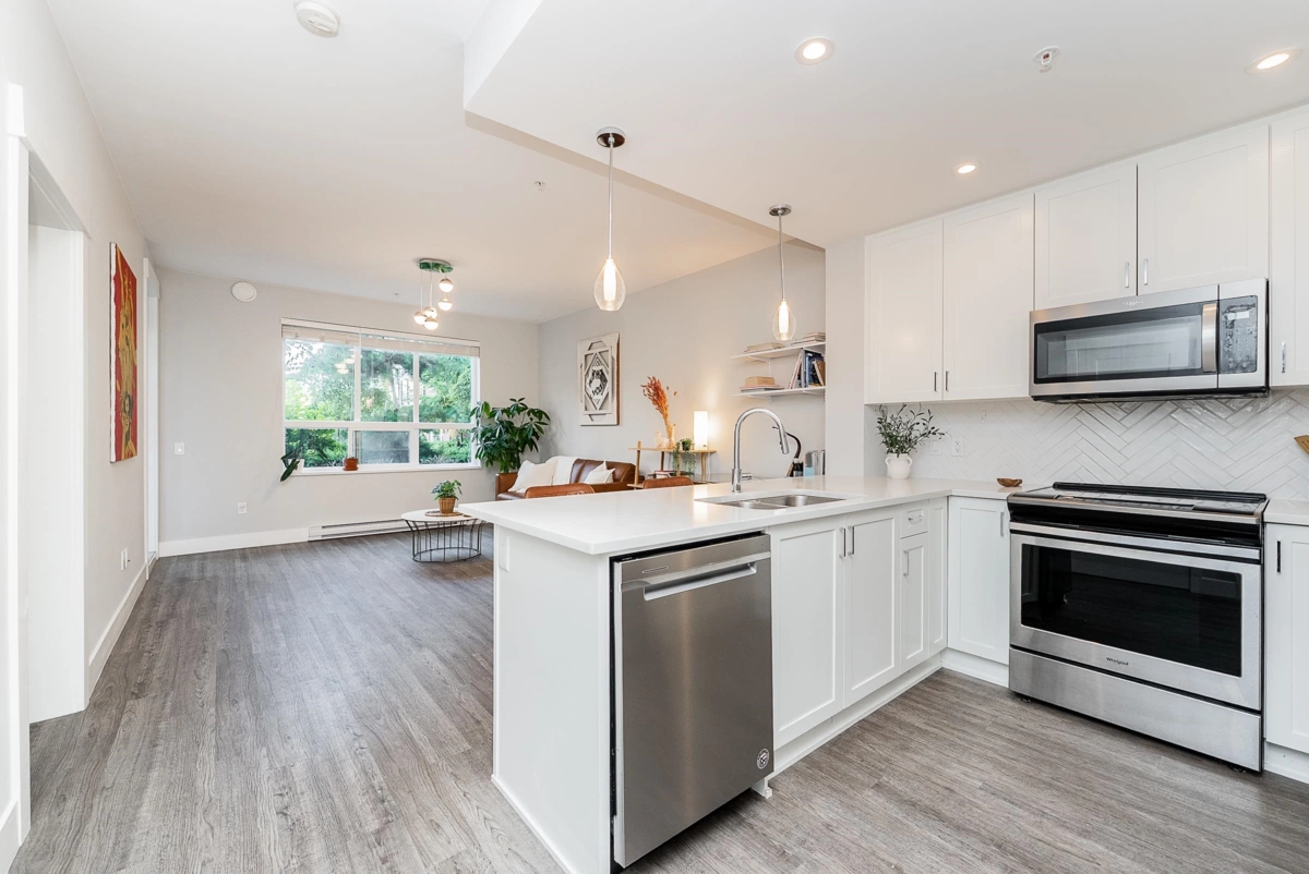 Family Room Photo of 3223 2180 Kelly Avenue, Port Coquitlam, BC