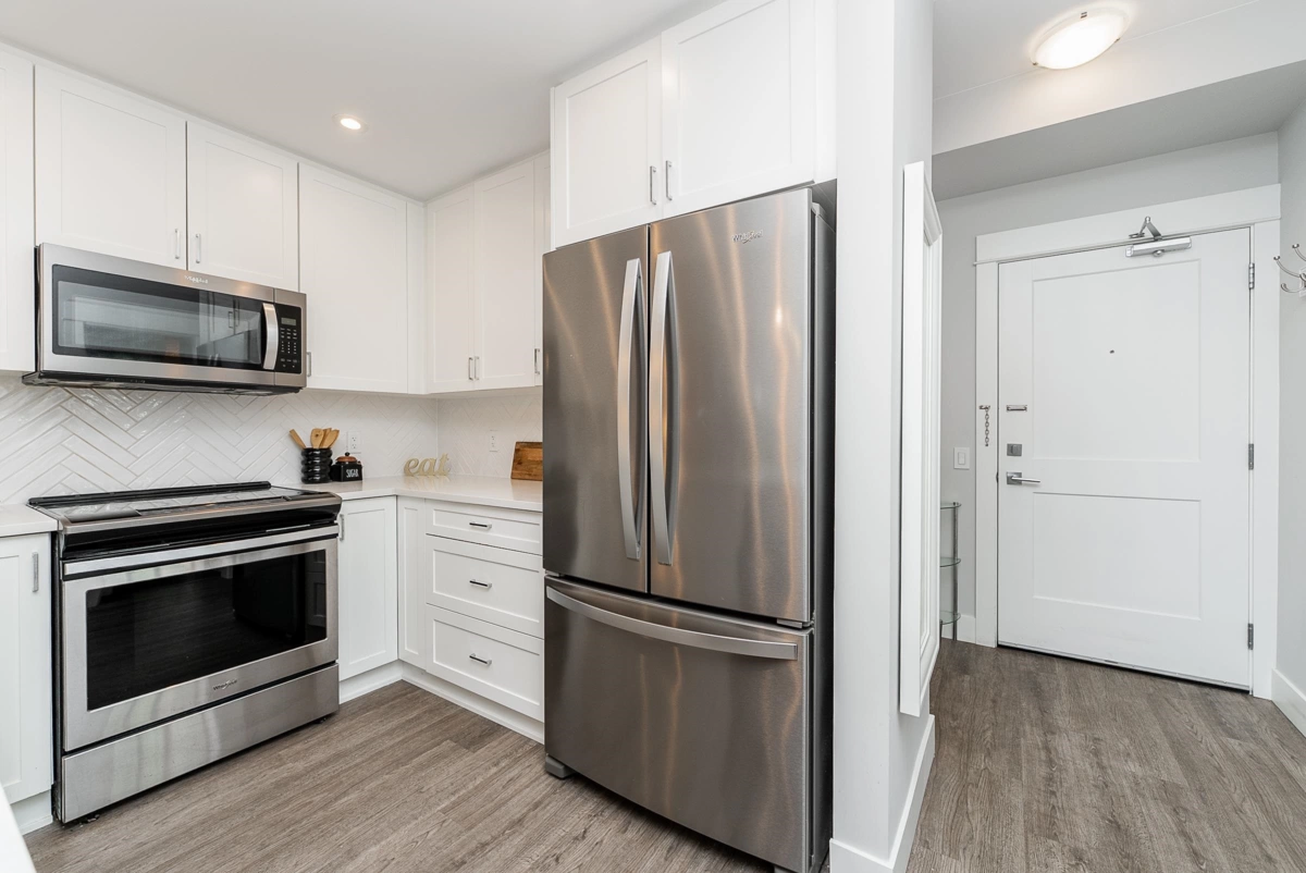 Kitchen Island Photo of 3223 2180 Kelly Avenue, Port Coquitlam, BC