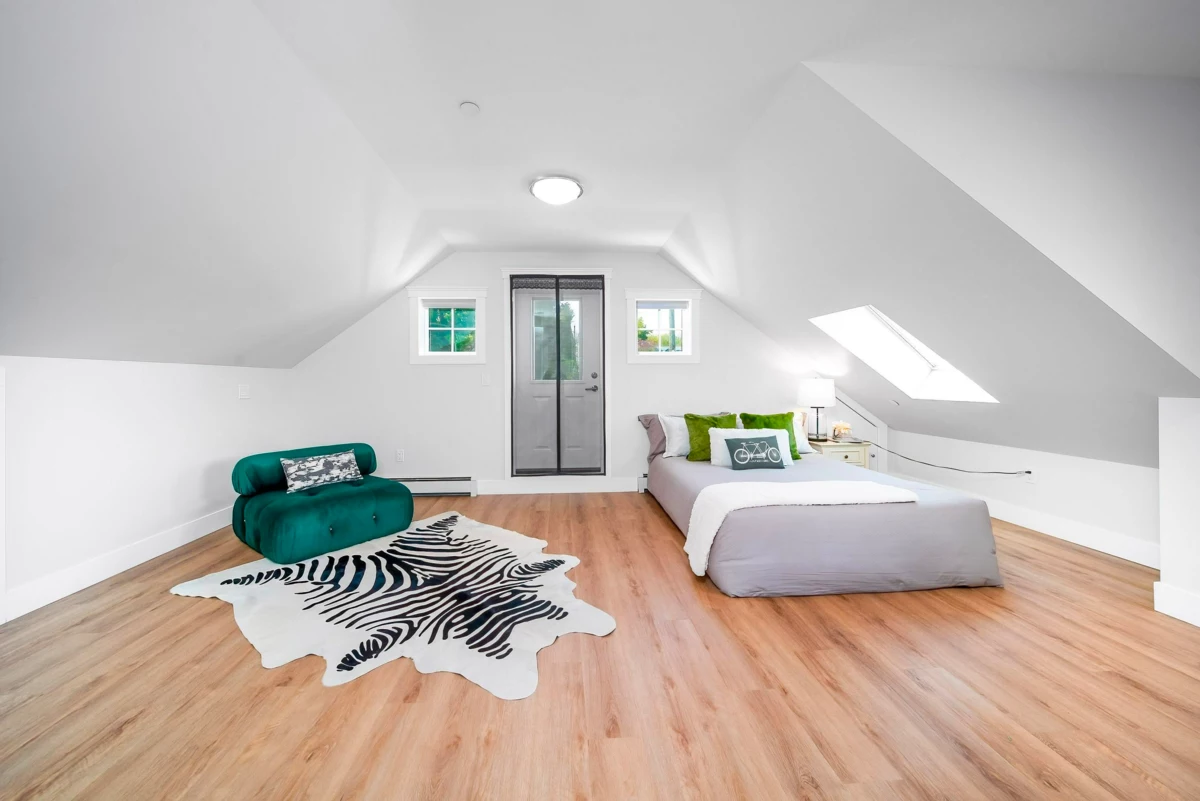 Entry Foyer Photo of 2753 Alma Street, Vancouver, BC