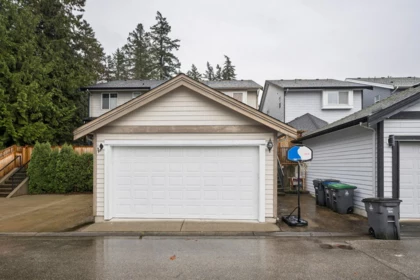 Fitness Center Photo Near 3467 148a Street, Surrey, BC