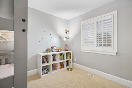 Garage Interior Photo of 3467 148a Street, Surrey, BC