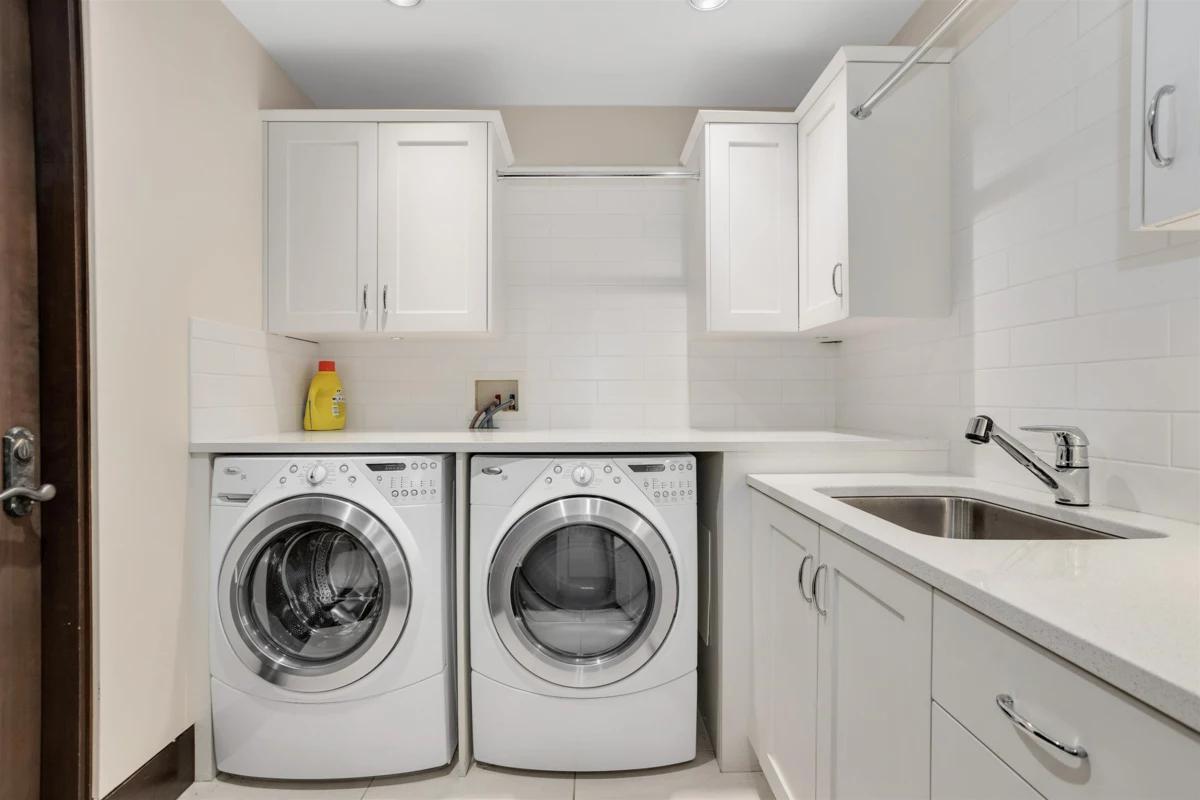 Front Yard Photo of 1807 Acadia Road, Vancouver, BC