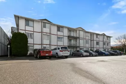 215 45669 Mcintosh Drive, Chilliwack, BC, Chilliwack — Apartment/Condo for sale