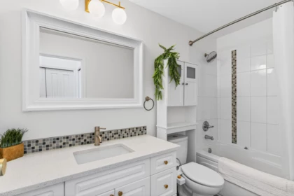 Office / Den Photo of 304 588 Twelfth Street, New Westminster, BC