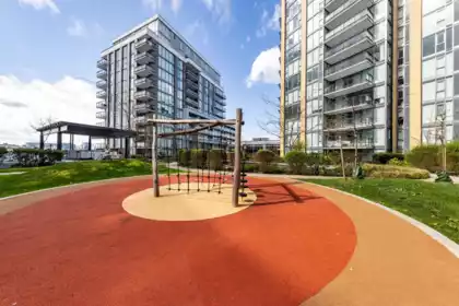 Garden / Landscaping Photo of 709 8160 Mcmyn Way, Richmond, BC