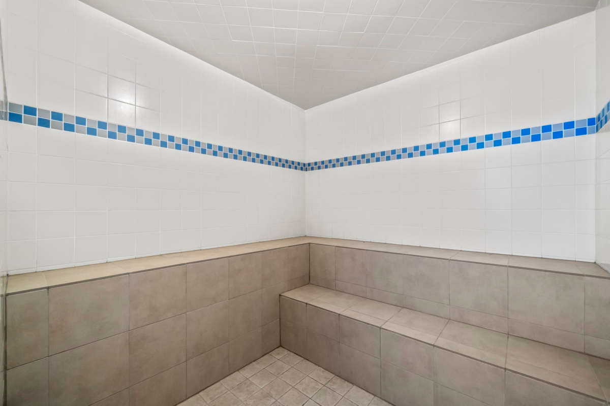 Basement Recreation Room Photo of 1001 4567 Hazel Street, Burnaby, BC