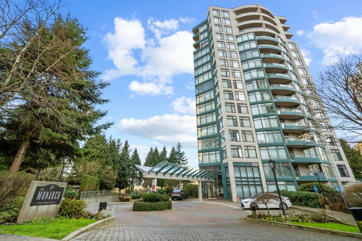 Exterior Front Photo of 1001 4567 Hazel Street, Burnaby, BC