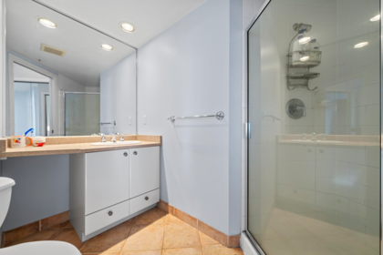 Walk-In Closet Photo of 1001 4567 Hazel Street, Burnaby, BC