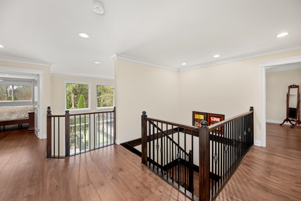 Backyard Photo of 16416 92a Avenue, Surrey, BC