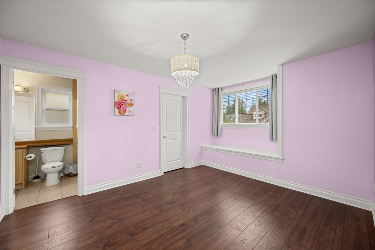 Garden / Landscaping Photo of 16416 92a Avenue, Surrey, BC