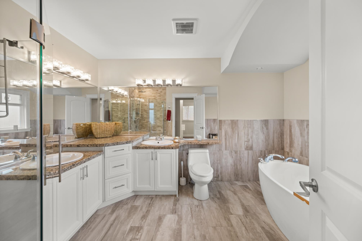 Office / Den Photo of 16416 92a Avenue, Surrey, BC