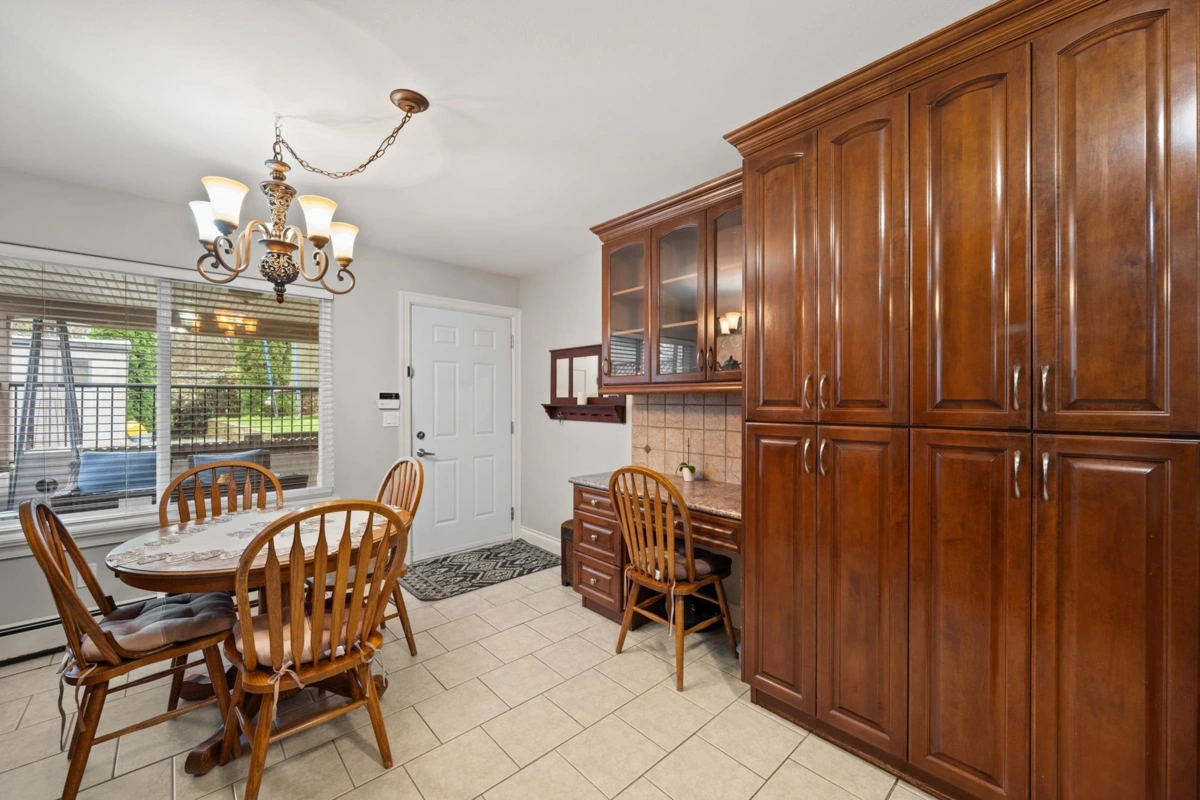 Outdoor Patio Photo of 16416 92a Avenue, Surrey, BC