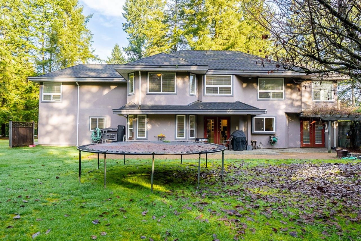 Fitness Center Photo Near 21022 42 Avenue, Langley, BC