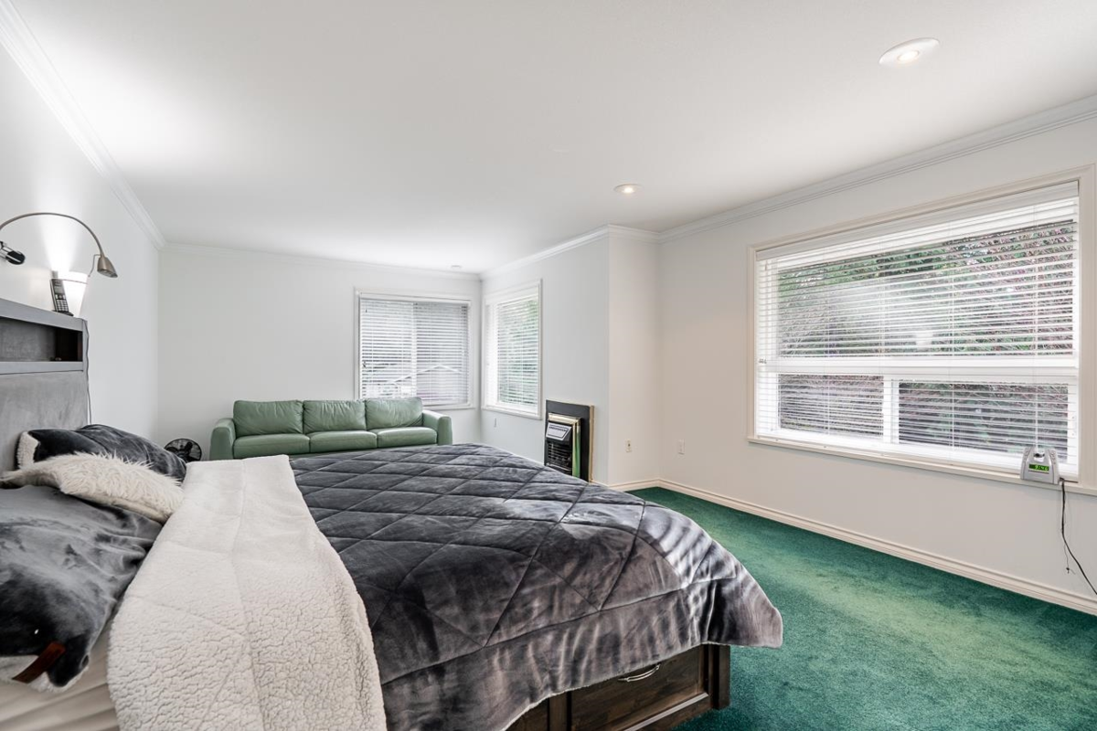 Laundry Room Photo of 21022 42 Avenue, Langley, BC