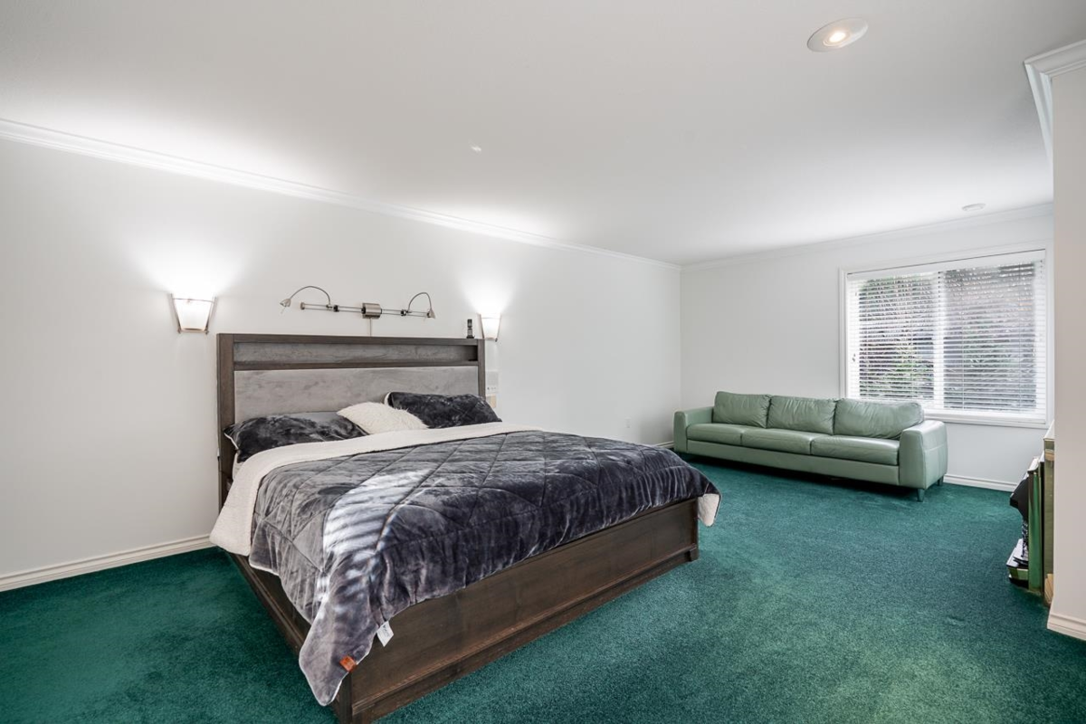 Mudroom Photo of 21022 42 Avenue, Langley, BC