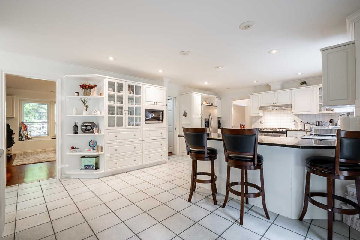 Powder Room Photo of 21022 42 Avenue, Langley, BC