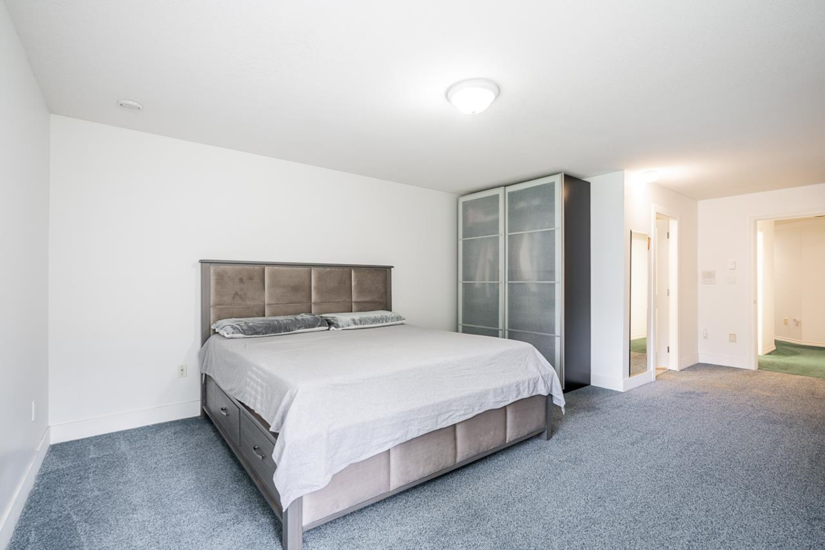 Staircase Photo of 21022 42 Avenue, Langley, BC