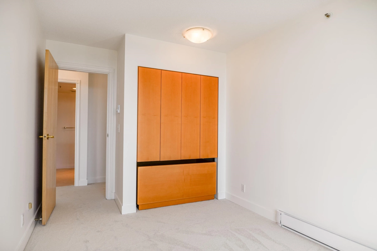 Laundry Room Photo of 15B 338 Taylor Way, West Vancouver, BC
