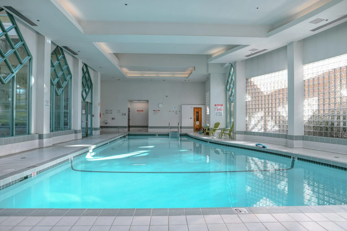 Swimming Pool Photo of 15B 338 Taylor Way, West Vancouver, BC