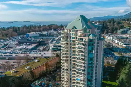 15B 338 Taylor Way, West Vancouver, BC