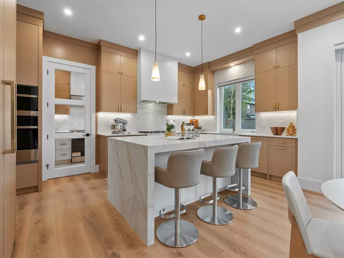 Breakfast Nook Photo of 3428 Trumond Avenue, Richmond, BC