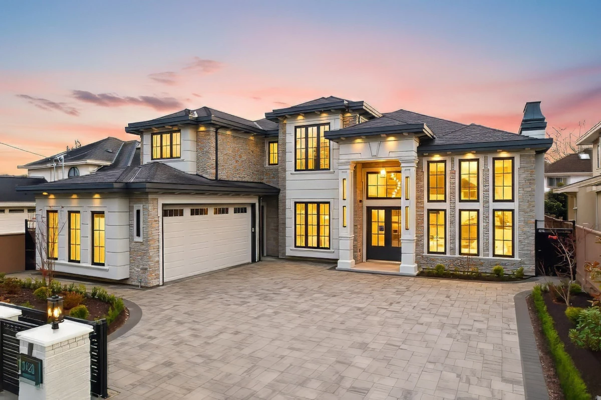 Front Yard Photo of 3428 Trumond Avenue, Richmond, BC