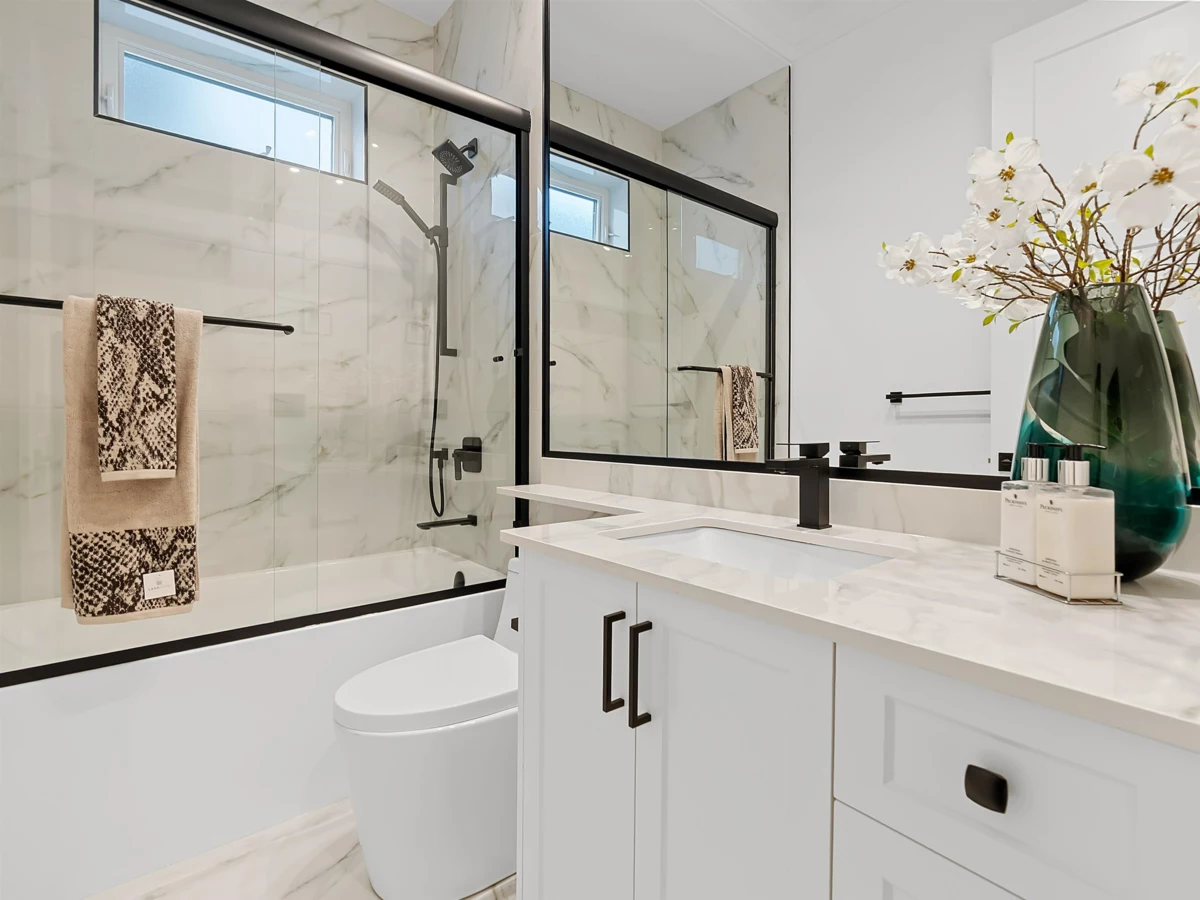 Guest Bathroom Photo of 3428 Trumond Avenue, Richmond, BC