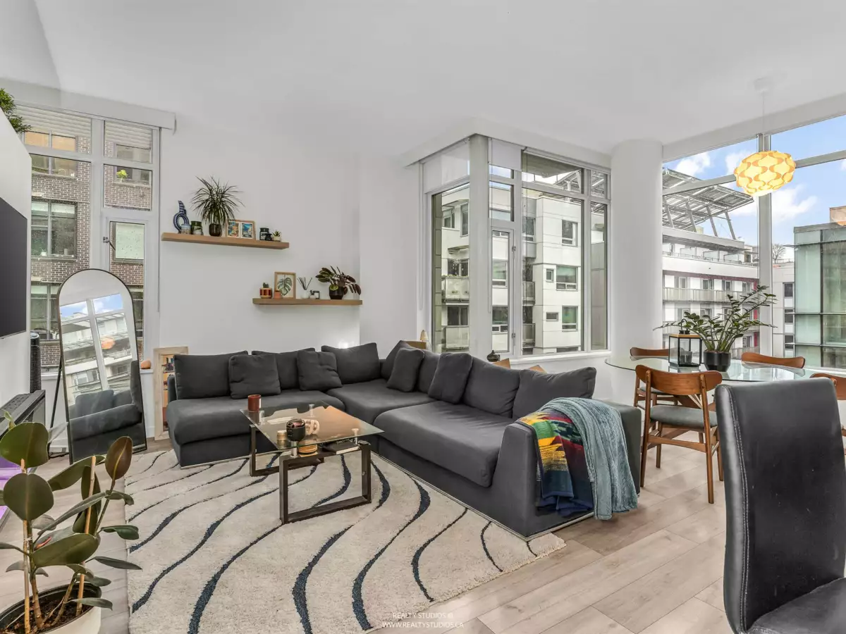 Family Room Photo of 509 1633 Ontario Street, Vancouver, BC