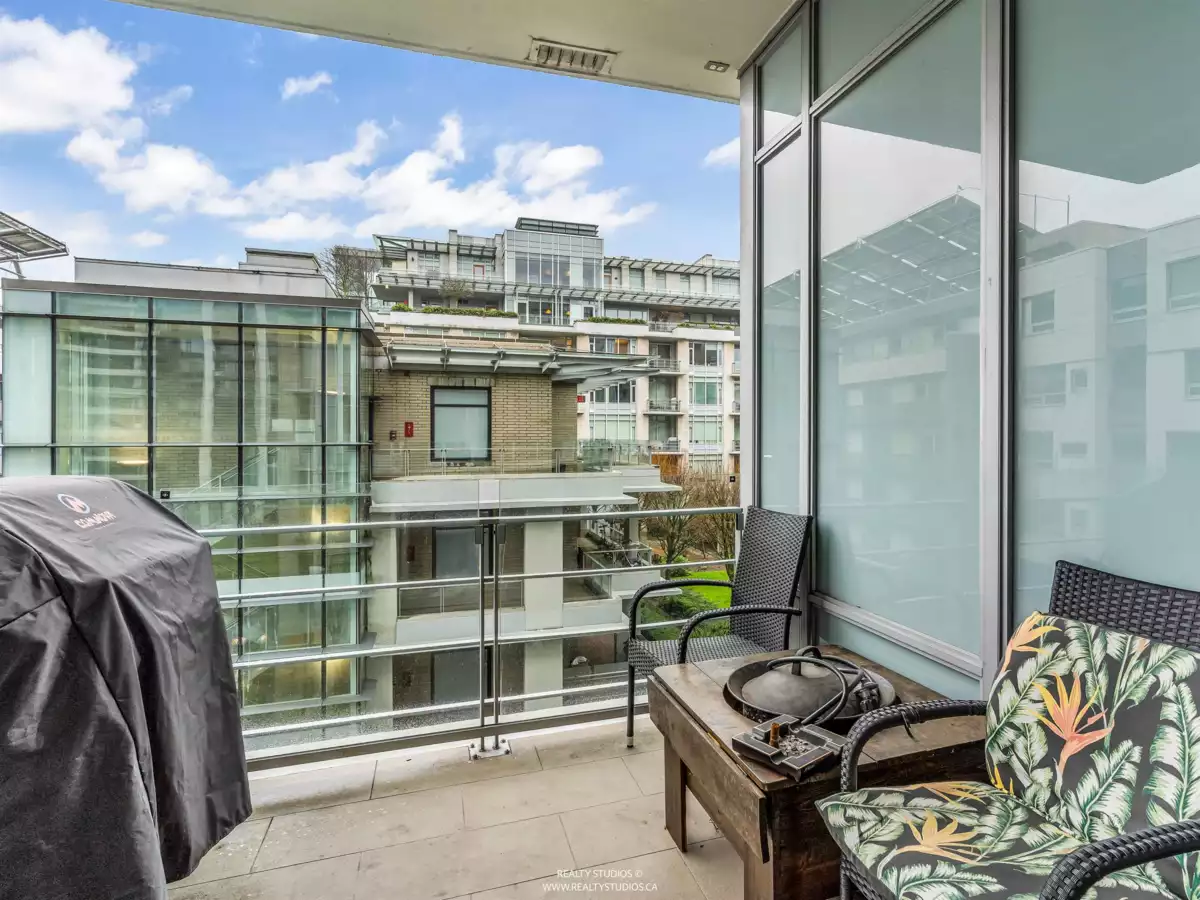 Guest Bathroom Photo of 509 1633 Ontario Street, Vancouver, BC